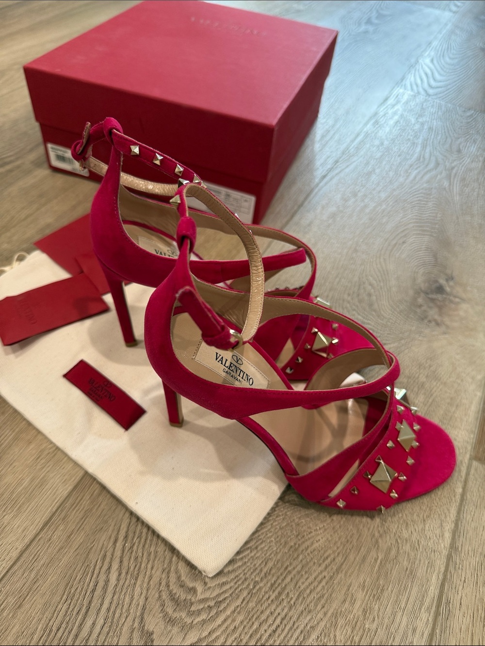 Valentino Fuchsia Suede Rockstud Strappy High-Heel Sandals - Picture 5 of 5